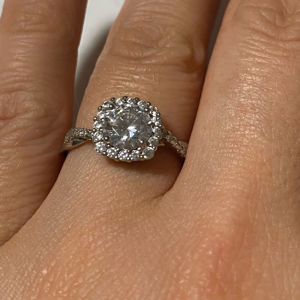 Solitaire Engagement wedding Ring Halo Sterling Silver 925 CZ size 7.5-8